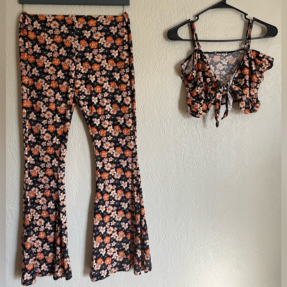 Floral crop top with bell bottoms pants set.